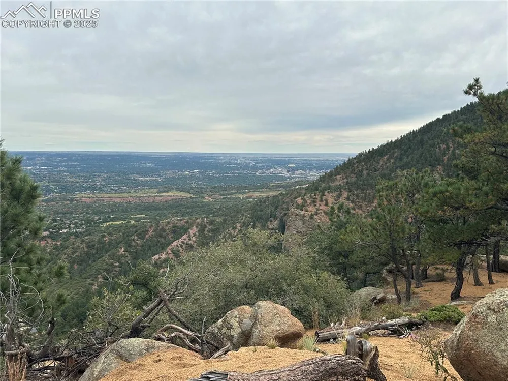 201 Founders Place Manitou Springs, CO 80829