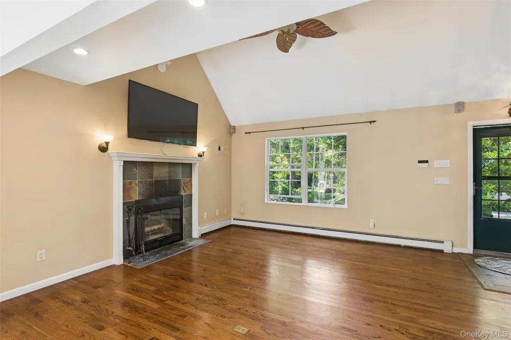 32 Atlantic Avenue Hampton Bays, NY 11946