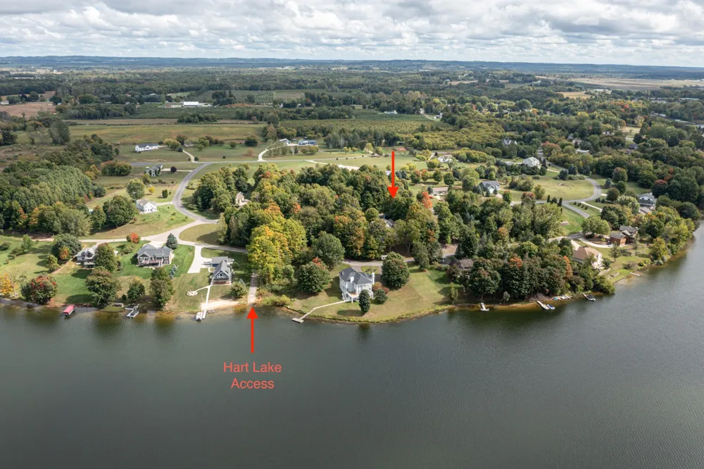 7 Hill N Dale Hart, MI 49420
