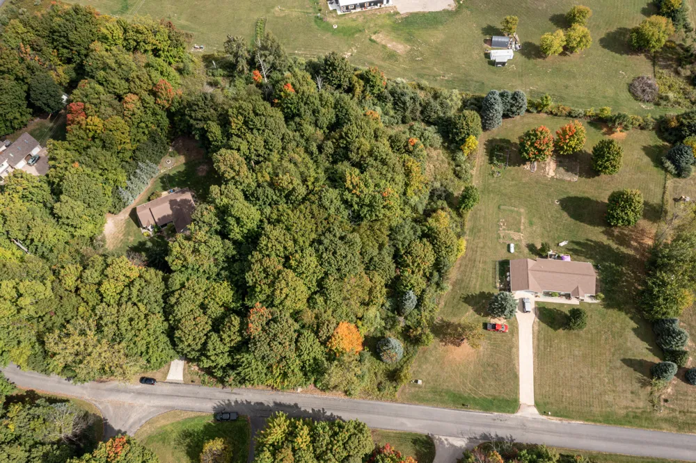 7 Hill N Dale Hart, MI 49420