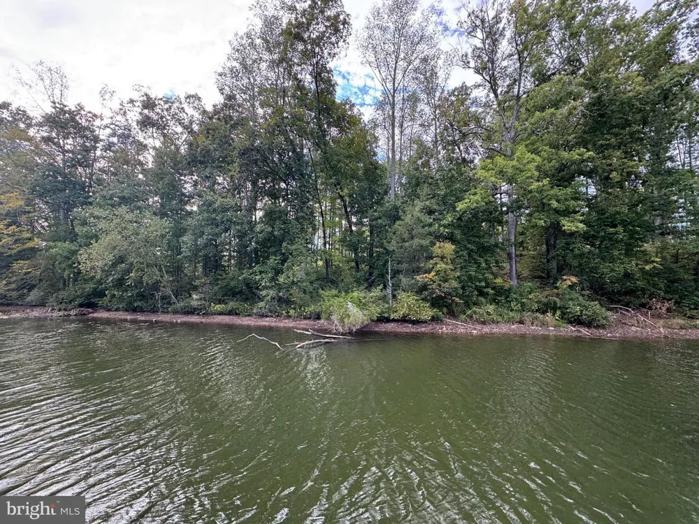 COMPASS COVE Mineral, VA 23117