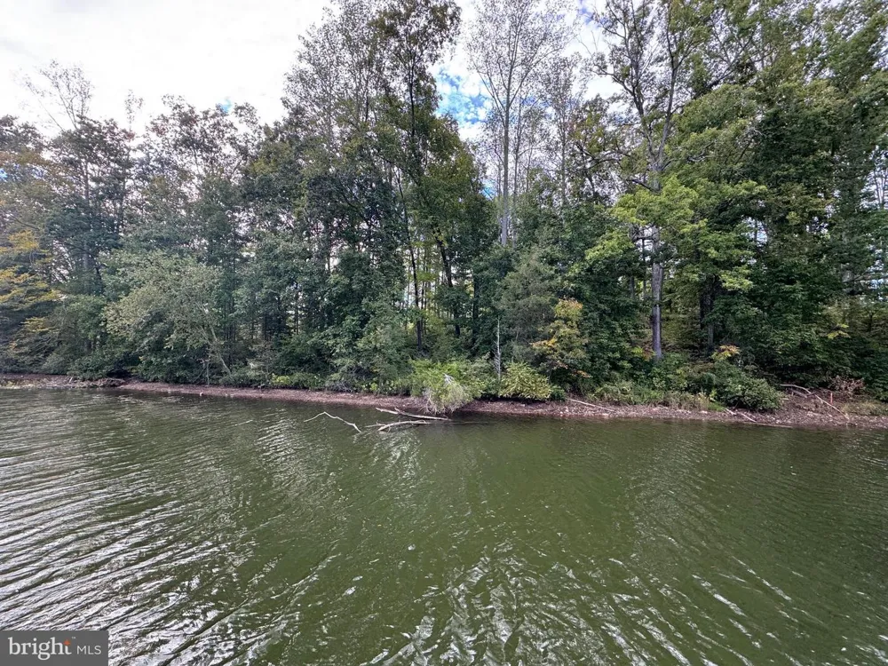 COMPASS COVE Mineral, VA 23117