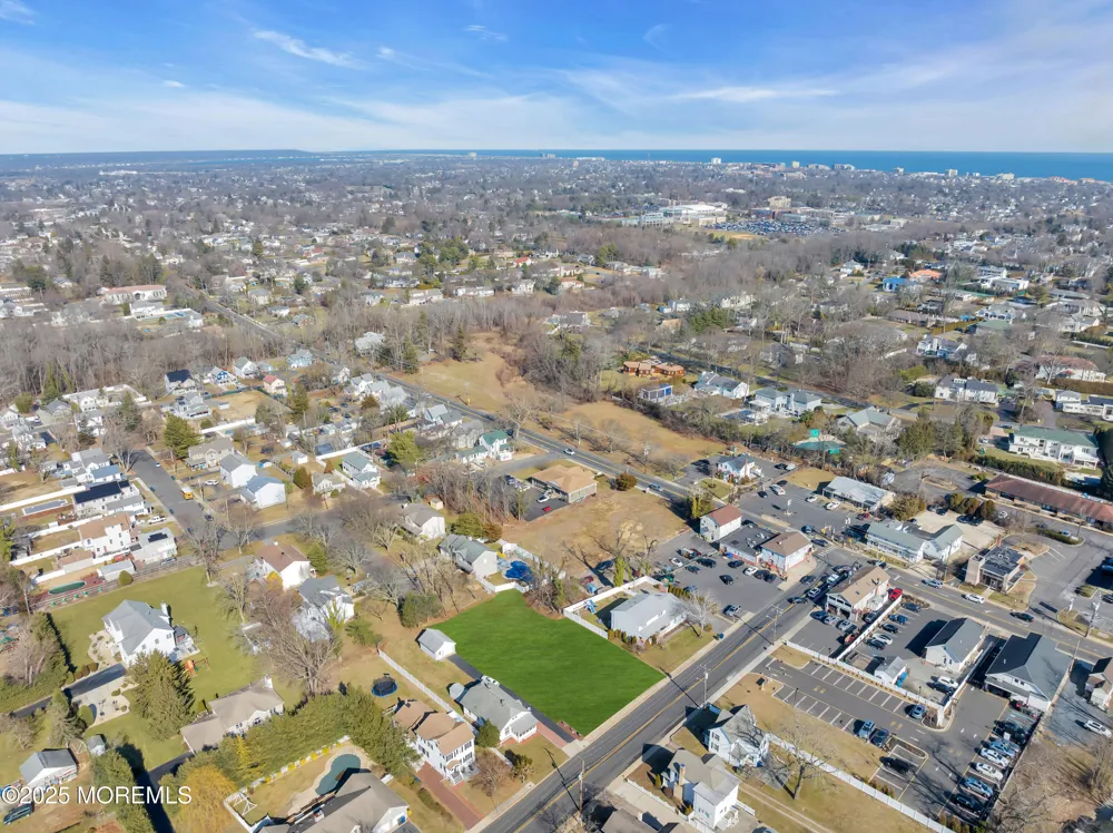 365 W Park Avenue Oakhurst, NJ 07755