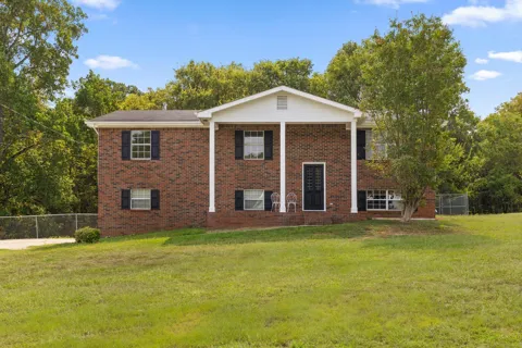 713 Lee Drive