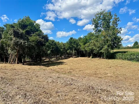 2095 Hatties Way #3