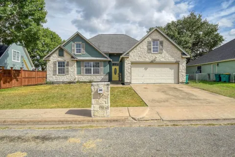 340 Rose Mayer Loop
