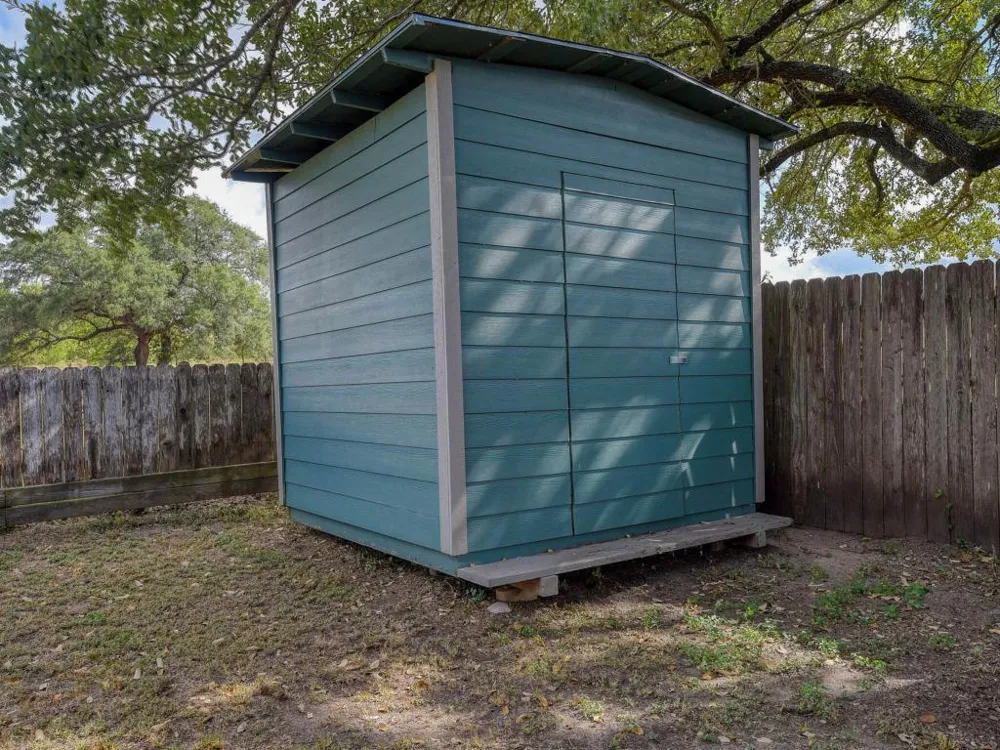 340 Rose Mayer Loop La Grange, TX 78945