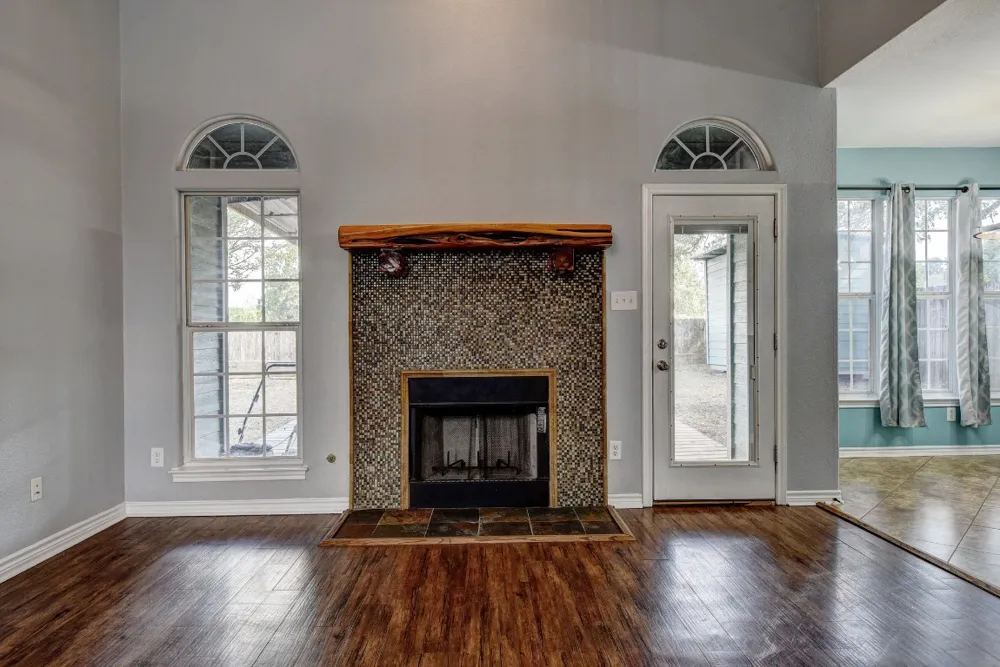 340 Rose Mayer Loop La Grange, TX 78945