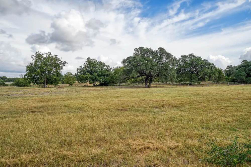 340 Rose Mayer Loop La Grange, TX 78945