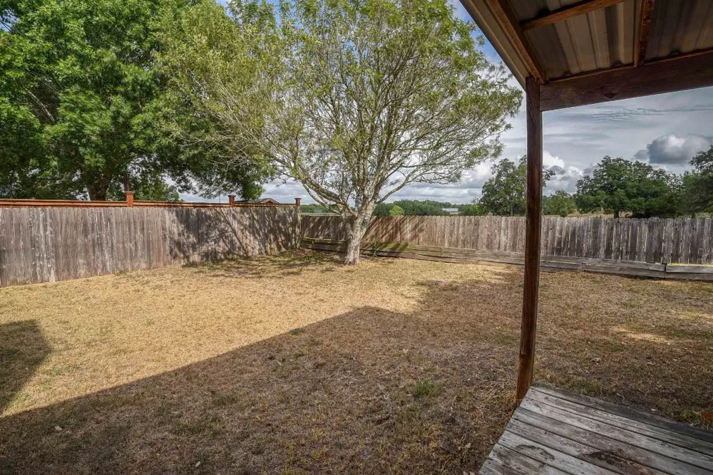 340 Rose Mayer Loop La Grange, TX 78945