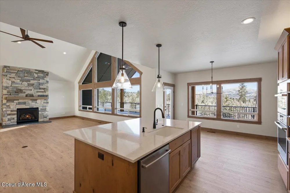 1503 W Remmick Street Hayden, ID 83835