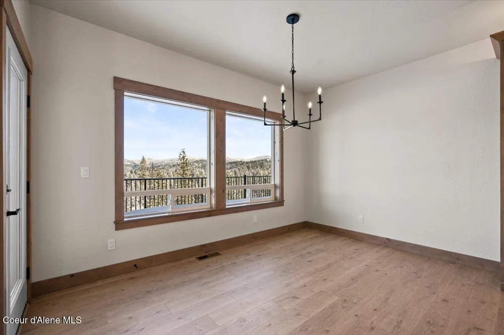 1503 W Remmick Street Hayden, ID 83835