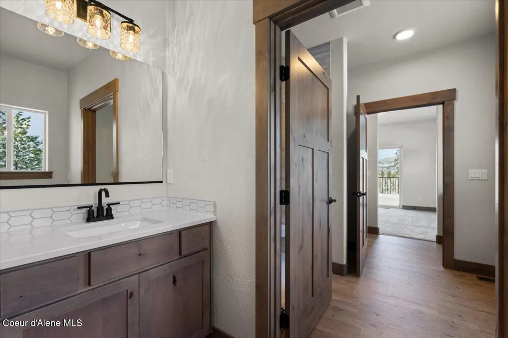 1503 W Remmick Street Hayden, ID 83835