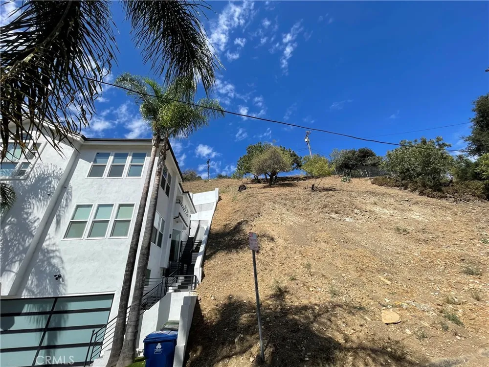 3649 Potosi Ave Studio City, CA 91604