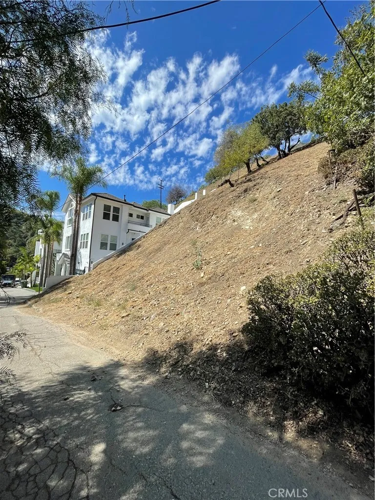 3649 Potosi Ave Studio City, CA 91604