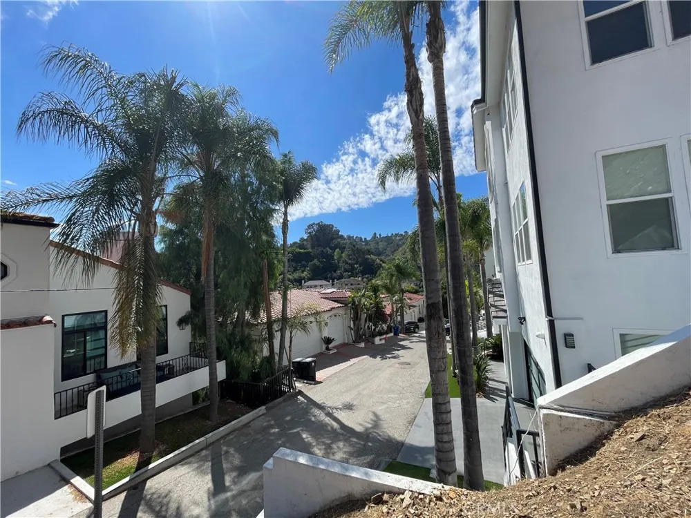 3649 Potosi Ave Studio City, CA 91604