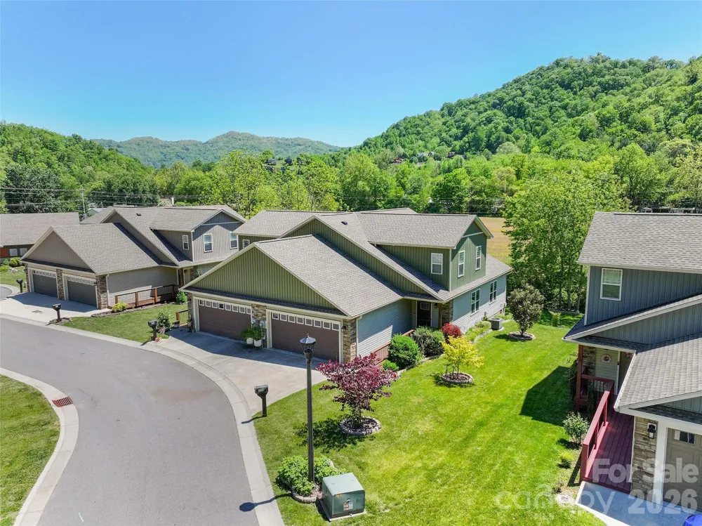 254 February Lane Waynesville, NC 28785