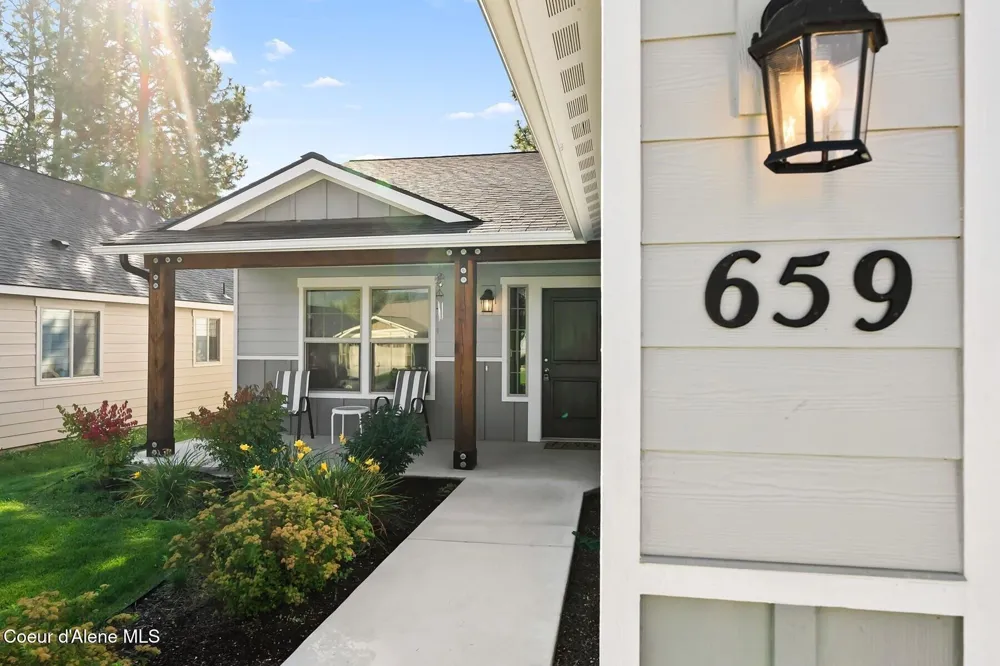 659 E Valley Street Oldtown, ID 83822