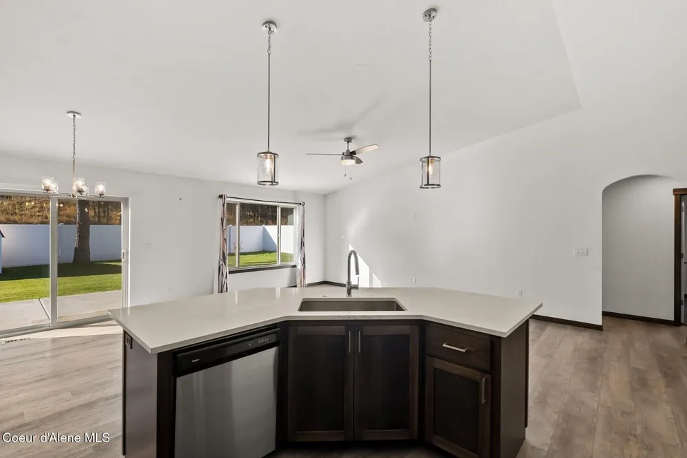 659 E Valley Street Oldtown, ID 83822