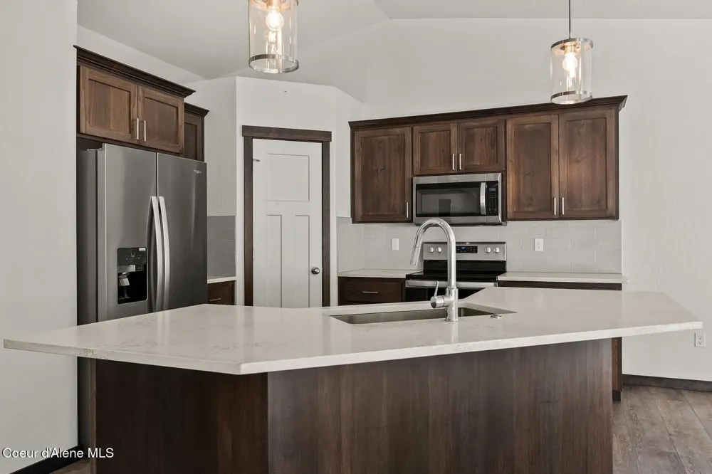 659 E Valley Street Oldtown, ID 83822