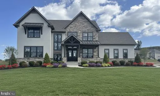 2000 ROLLING MEADOW RD Lebanon, PA 17046