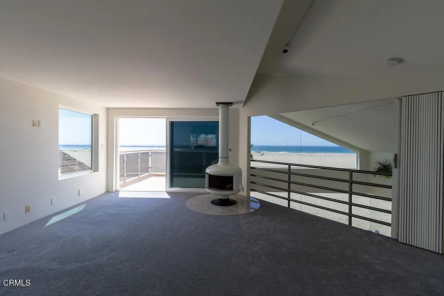 3405 Ocean Drive Oxnard, CA 93035