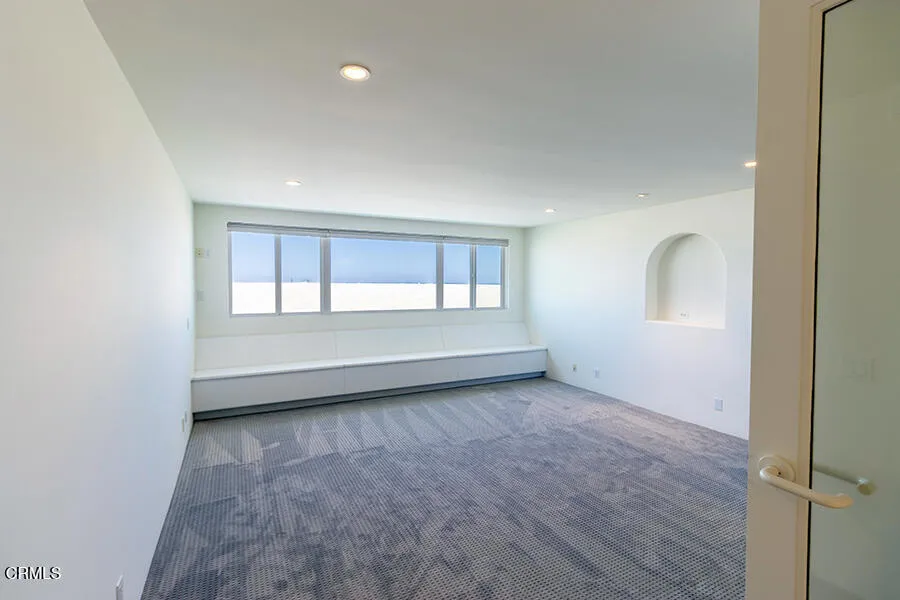 3405 Ocean Drive Oxnard, CA 93035