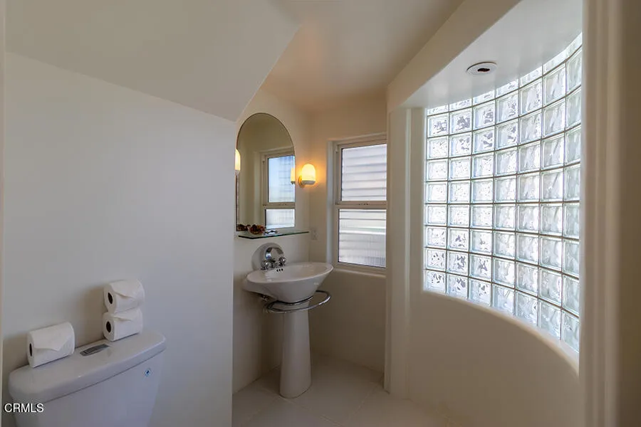 3405 Ocean Drive Oxnard, CA 93035