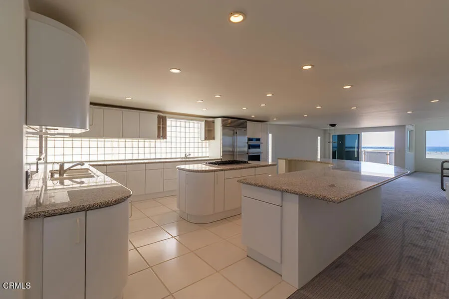 3405 Ocean Drive Oxnard, CA 93035