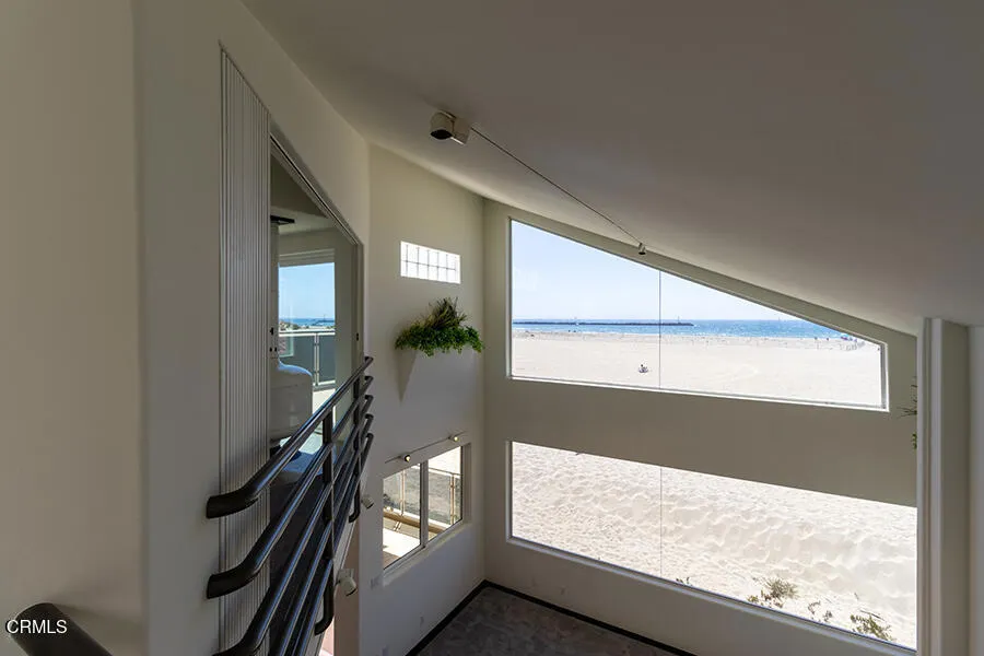 3405 Ocean Drive Oxnard, CA 93035