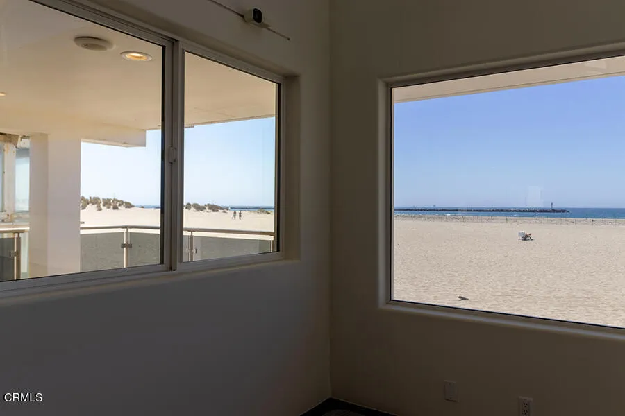 3405 Ocean Drive Oxnard, CA 93035