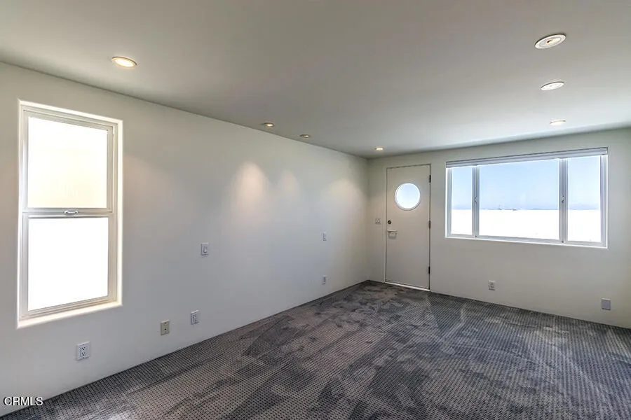 3405 Ocean Drive Oxnard, CA 93035