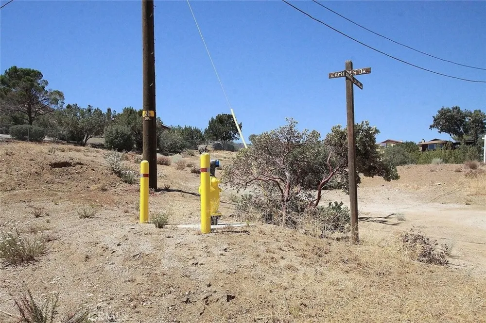 Camares Drive Palmdale, CA 93551