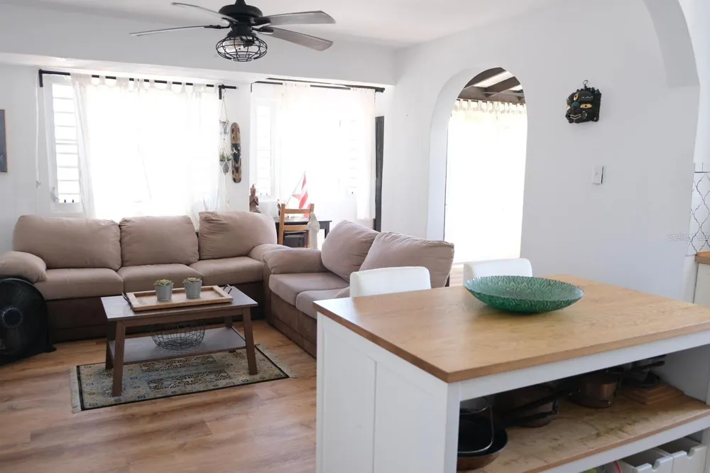 200 SOL ST. #PH-D1 Old San Juan, PR 00901