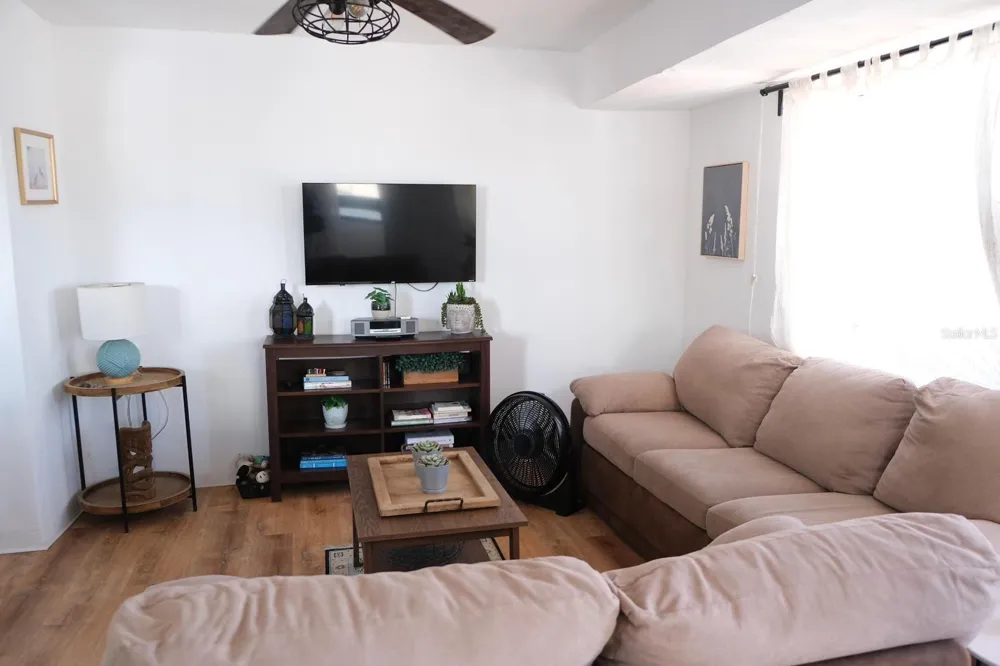 200 SOL ST. #PH-D1 Old San Juan, PR 00901