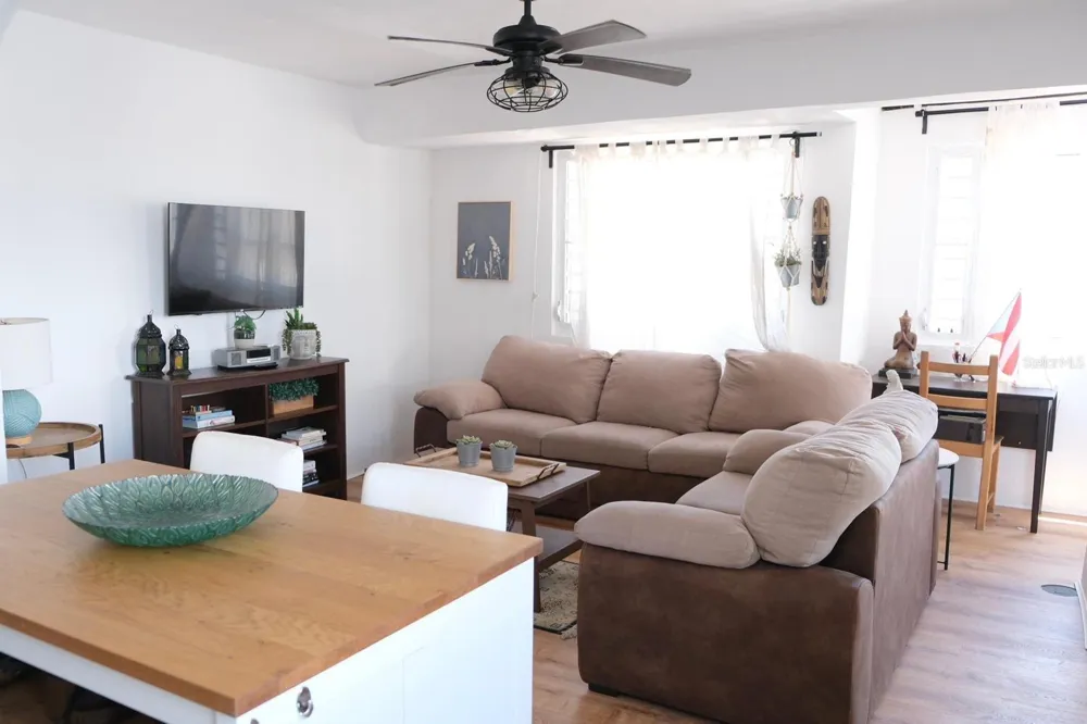 200 SOL ST. #PH-D1 Old San Juan, PR 00901