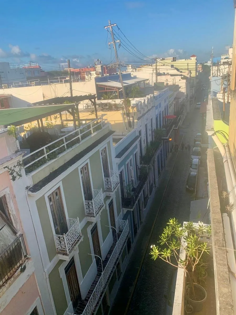 200 SOL ST. #PH-D1 Old San Juan, PR 00901