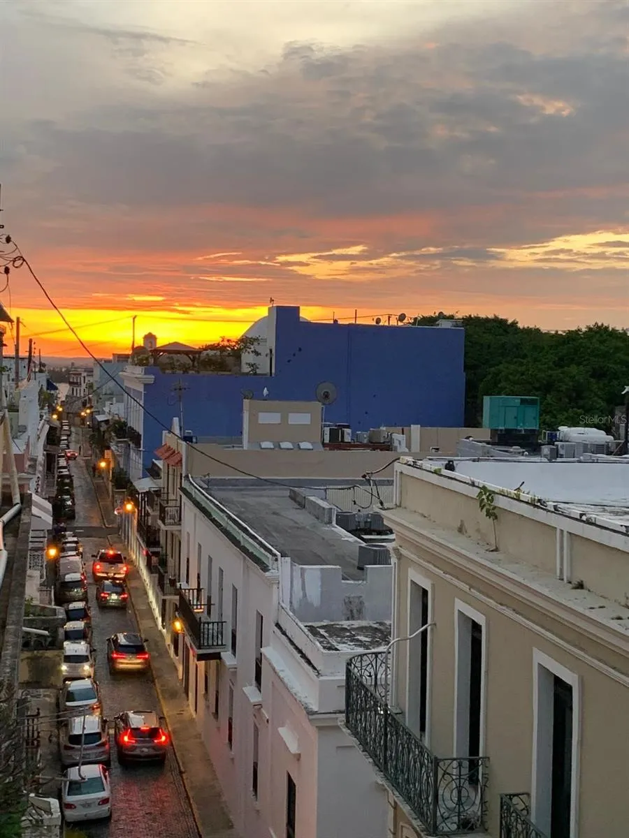 200 SOL ST. #PH-D1 Old San Juan, PR 00901