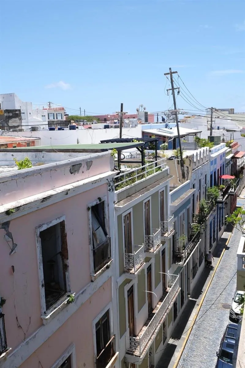 200 SOL ST. #PH-D1 Old San Juan, PR 00901