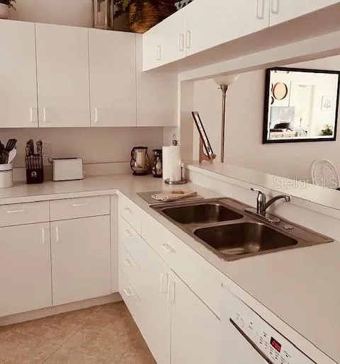 8735 OLDE HICKORY AVENUE #8302 Sarasota, FL 34238