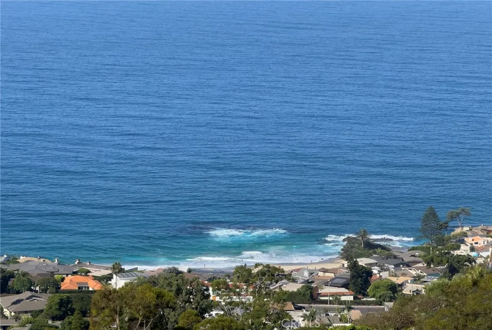 629 Balboa Avenue Laguna Beach, CA 92651