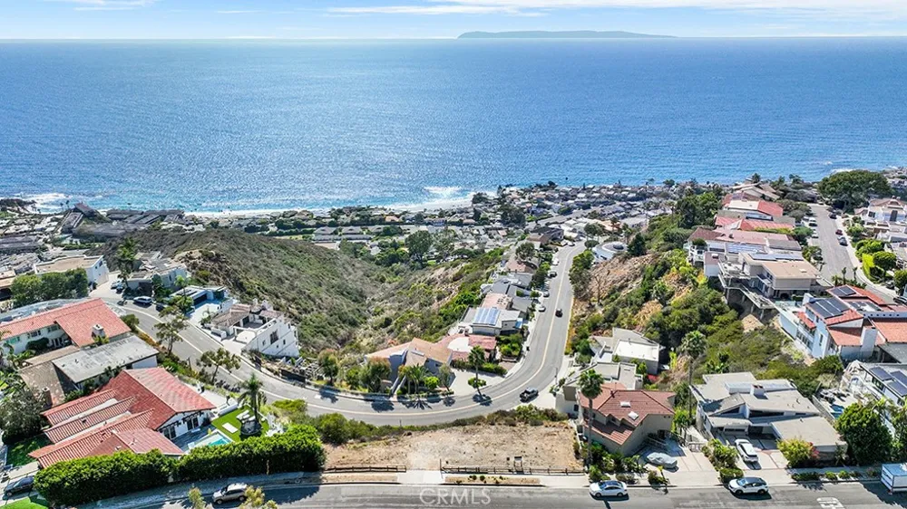 629 Balboa Avenue Laguna Beach, CA 92651