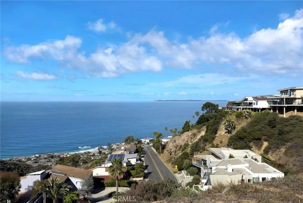 629 Balboa Avenue Laguna Beach, CA 92651