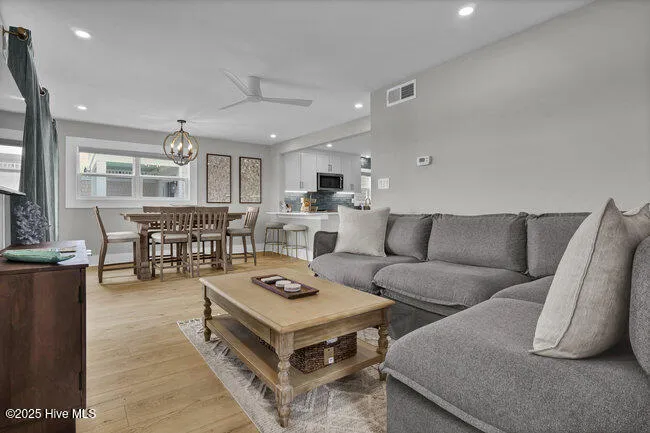 9 W Atlanta Street Wrightsville Beach, NC 28480