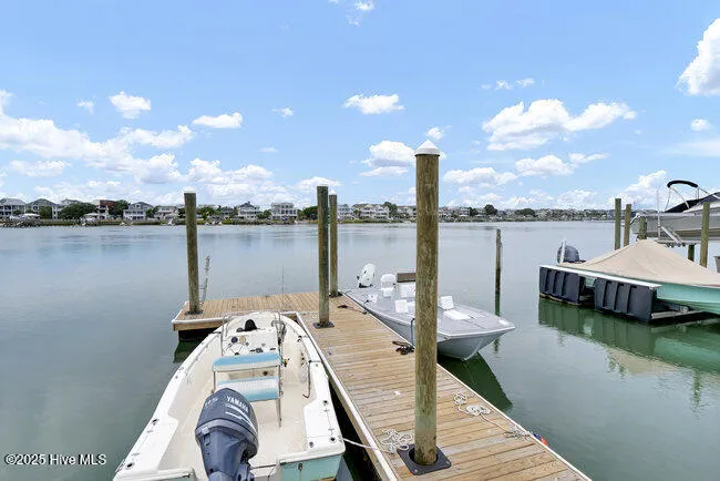9 W Atlanta Street Wrightsville Beach, NC 28480