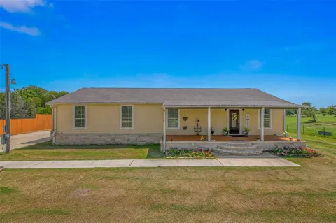 3876 Hummingbird Lane