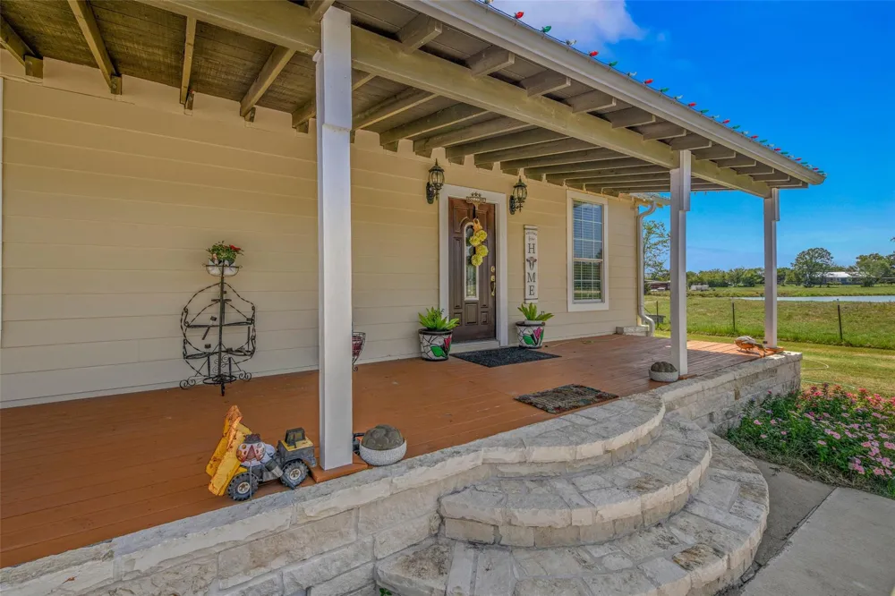 3876 Hummingbird Lane Bedias, TX 77831