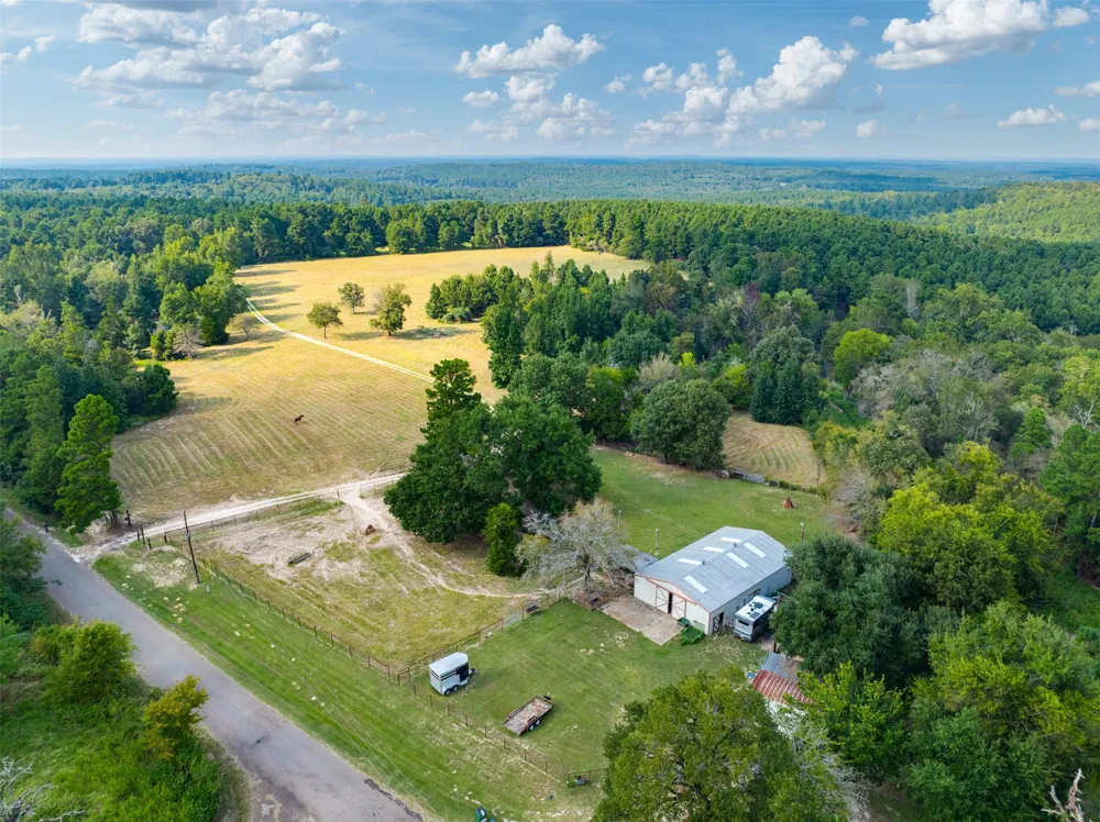 3269 An County Road 153 Palestine, TX 75801