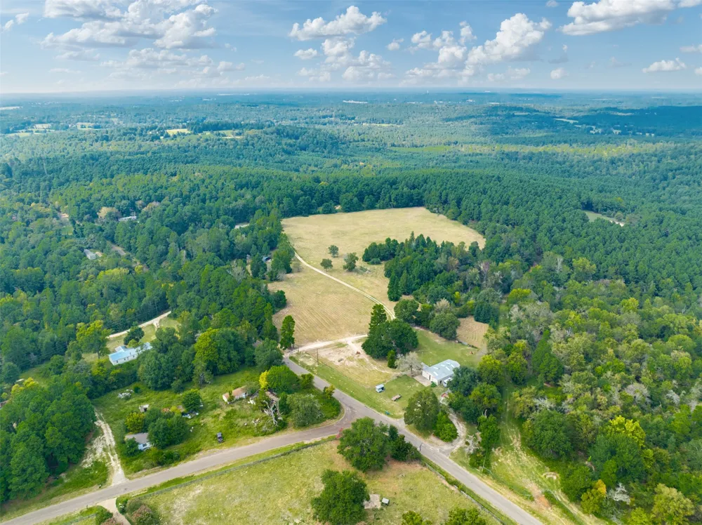 3269 An County Road 153 Palestine, TX 75801