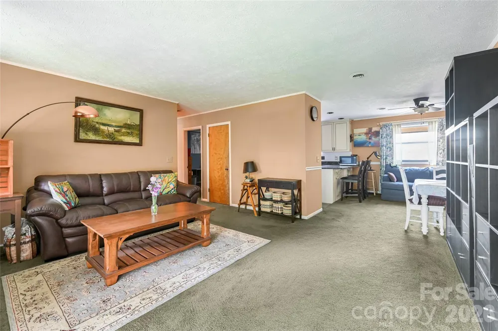 103 Oakwood Place #3 Hendersonville, NC 28792